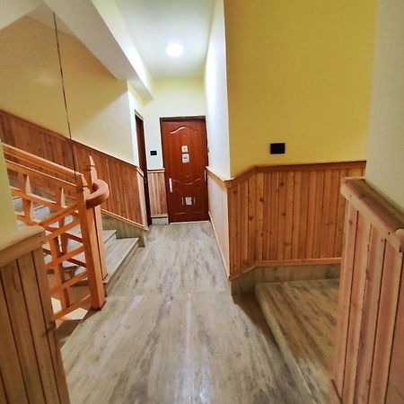 Hotel Red Cherry Pelling Buitenkant foto